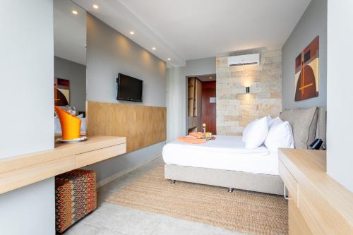 Superior Twin or Double Room image 5