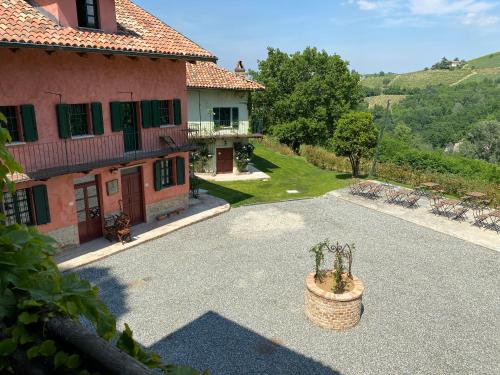 Tenuta Miranda - Accommodation - Cassinasco