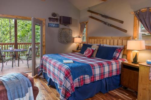 Eureka Sunset Cabins in Eureka Springs, USA