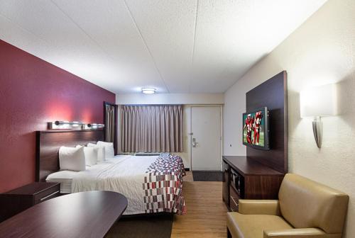 Red Roof Inn Minneapolis Plymouth - image 9