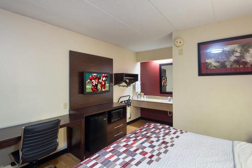 Red Roof Inn Minneapolis Plymouth - image 12