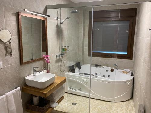 Apartamentos rurales Posada de Monfragüe con jacuzzi