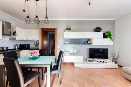 Wolf House - Sirmione Holiday, Сирмионе (фото 10)