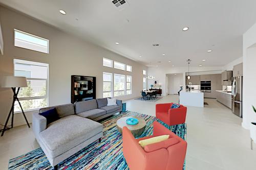 The Huntley New-Build - 2500 Sq Ft Patio & Pool home - main image