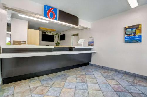 大堂, Motel 6 Red Bluff, CA in 雷德布拉夫