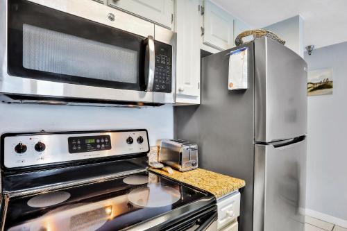Atlantic Condos - image 4