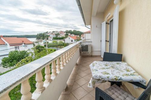 Apartments and rooms by the sea Palit, Rab - 5010