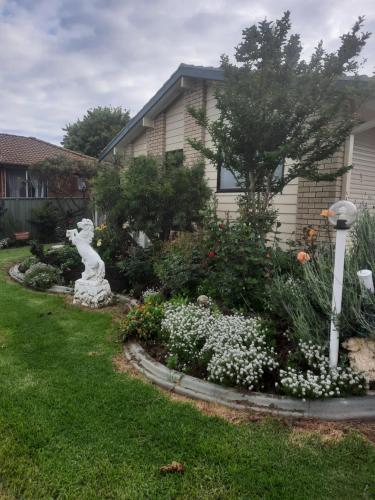 สวน, Bega Southtown Motor Inn in เบกา