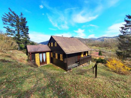 Chalet de la Roche des Chenes gîte à louer Forêt du Géhan