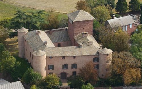 Le Chateau d Esplas, piscine privee gîte à louer Esplas