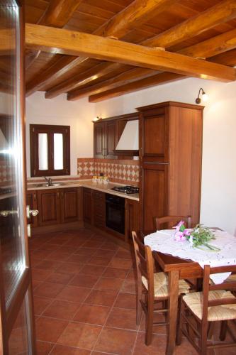 One-Bedroom Apartment with Terrace (6 Adults) image 7