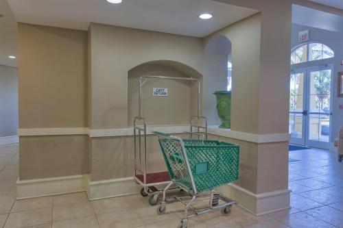 Martinique 203W by Meyer Vacation Rentals - image 9