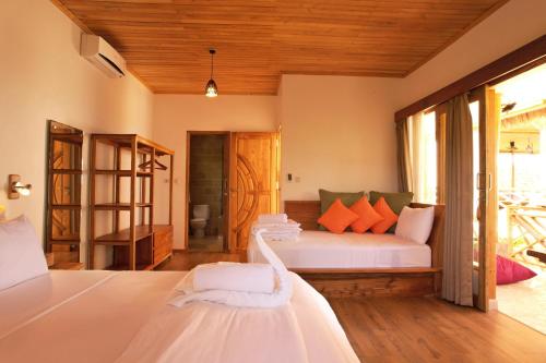 Akasha Beach Club in Tanete