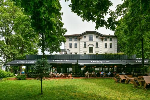 Heritage Hotel Krone - image 9