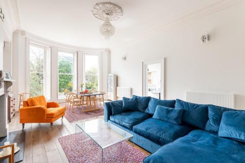 Apt 2, 2 Driffield Terrace Bright & Spacious 2-Bed Apartment in York Pass The Keys, York (photo 3)