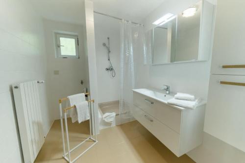 Idylle am Saissersee uber Velden by Seebnb