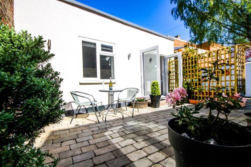 Exterior view of Self-Contained Holiday Accommodation in the Heart of Easingwold with Parking