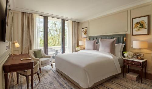 Jumeirah Carlton Tower