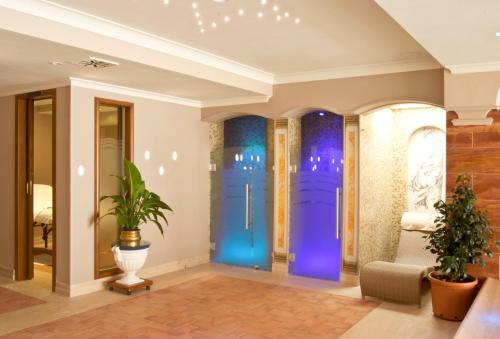 Spa, Hotel Argentina & SPA in 菲烏吉