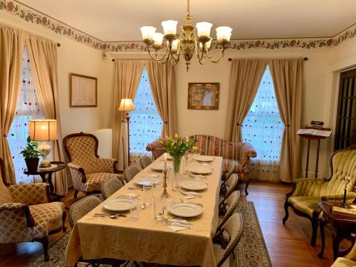 Grand Colonial Bed and Breakfast - 회의실/연회장