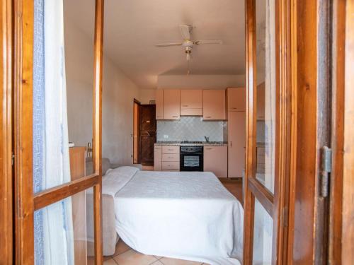 Ideal Holiday Home in Marinella near Spiaggia di Marinella