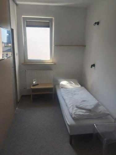 OperaHostel