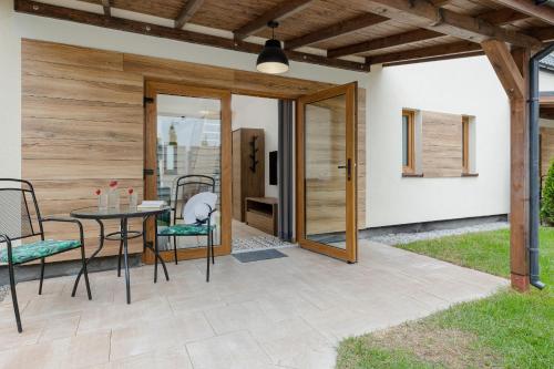 Apartamenty Zielona 11 by Noclegi Renters