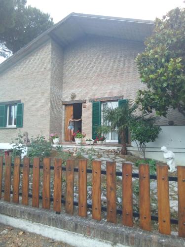  AFFITTACAMERE VILLA SOFIA accanto Ospedale con ampio giardino in Fano
