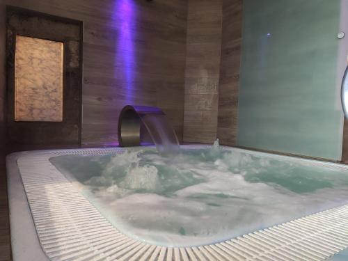 Casa Banys L'Avella in Cati