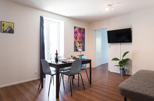 One-Bedroom Apartment with Terrace A