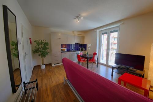 One Bedroom Apartment with balcony G