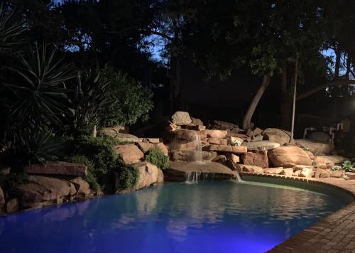 Swimming pool, Glamping at Buckland Estate in Northam