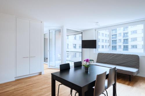 Apartment with Balcony A