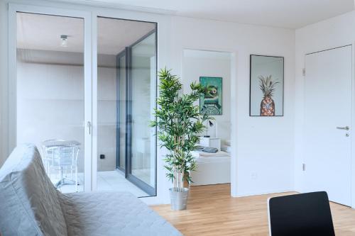 Apartment with balcony R