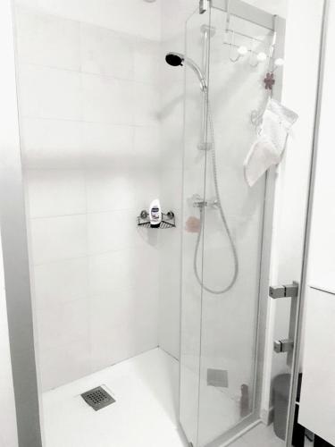 Appartement à 150m de la grande plage de Sion - image 2