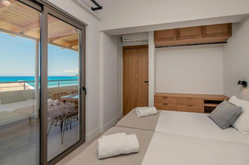 Paradise Elegant Beach Apartments, by ZanteWize 2