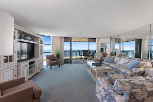 White sand warm breeze welcome to paradise two bedroom Gulf front condo LHT901 - main image