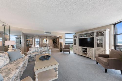 White sand warm breeze welcome to paradise two bedroom Gulf front condo LHT901 - image 2