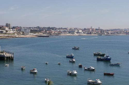 Remarkable view over Cascais Bay - main image
