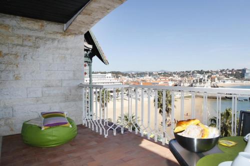 Remarkable view over Cascais Bay - image 9