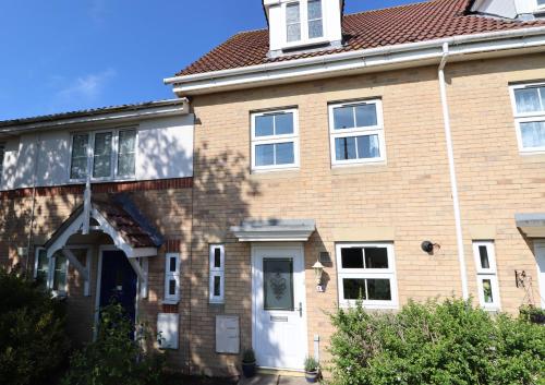 Hotellet från utsidan, 28 Anchorage Way in Whippingham and Osborne