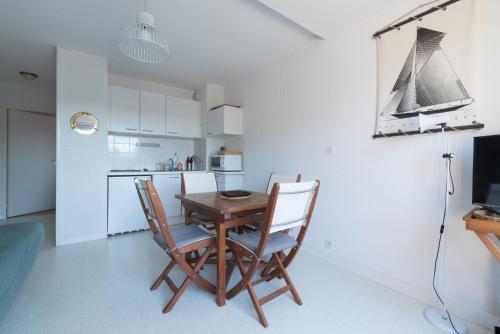 Duplex confort situe a deux pas de la plage - image 8