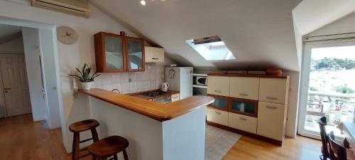 Apartment with Sea View image 6