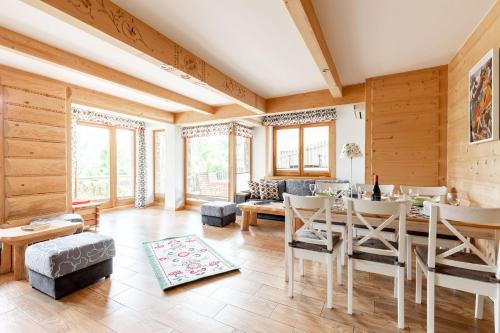 Two-Bedroom Apartment with Terrace