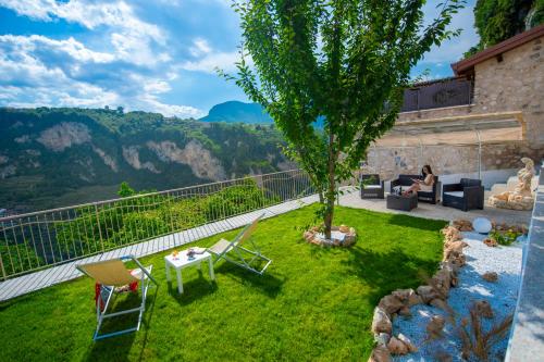 Градина, B&B Casanova in Аджерола
