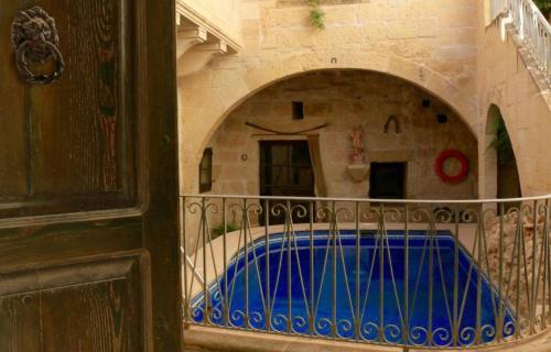 Ta' Salvu U Marija - Malta