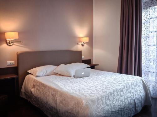 Double Room with Private Bathroom image 4
