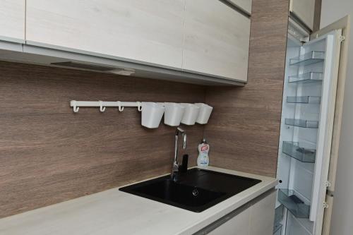 HomeRent White