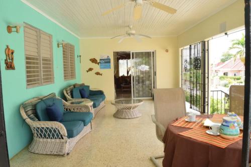 Day-O and Daylight Villas