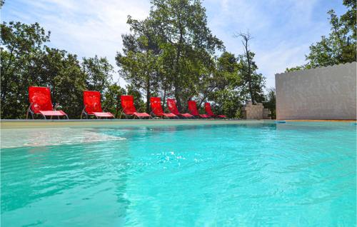 Beautiful home in Carsan with Outdoor swimming pool and 2 Bedrooms gîte à louer Carsan
